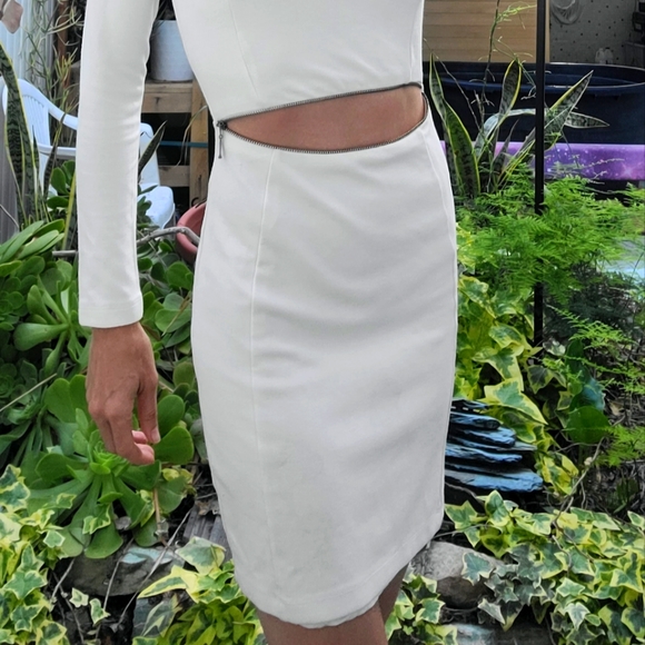 Mini-Zip Dress Trafaluc - Picture 2 of 5